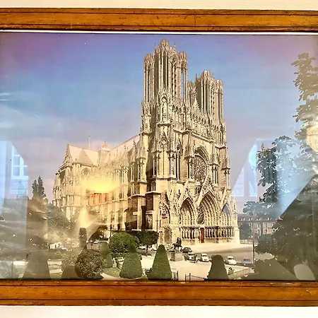 アパート Au Carino - Place Du Forum ランス